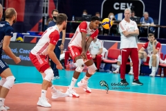 4FAC28DE-117F-4813-804B-A93A403A124A