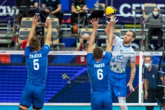 EBEBC5EC-C593-4D5F-BB0E-0BCF51D2CD51