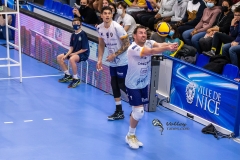 1C1A3DC6-C20A-496B-874E-DA97A71FFA18