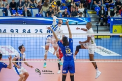 7B6C953B-E636-48D5-9597-4E4CBAF577E6