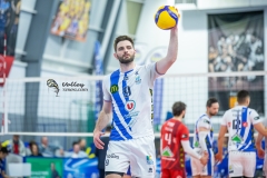 EDB5DCE1-B138-4763-B539-697DA1B06E1E