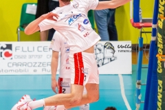 11036530-22EE-4FE3-B5EB-0017E7869E84