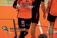 B709E504-1B8A-4918-8756-C8CD81EAE982