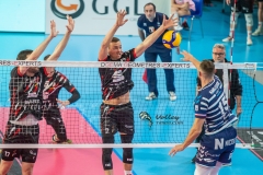 8F1BDD24-DC3A-4C25-B636-D1CFA0DD8C01