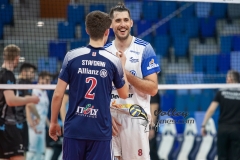 32484CDB-CAA1-4B30-AE04-08127F1237F3