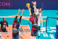 DBC77C71-82DF-4A92-9DF3-02BBCB792BEE