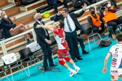 10BF9782-FBF1-4EE3-A776-F74ED7B34AC1