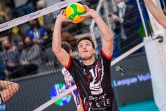 D0D9BFB3-F502-472C-8F37-F9FEEAE8C9B5