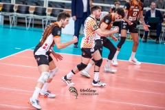 AD29E4CD-AAD7-4F3D-A77E-0CA28CFB08A6