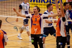 BB4042FE-1D72-4200-98FB-E8E83AA53026