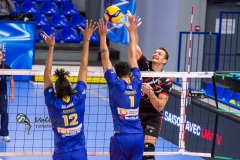 149AFC29-6642-4F33-AFCD-5CF57FF1B709
