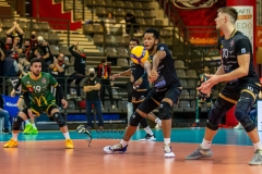 52BB884B-0C73-476A-AEA4-61B87A7A7DE6