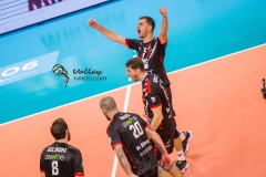 A0FB4BC3-BB97-4CE9-8F28-EAD32A9FE8D2