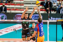 7ABF4360-1503-4C12-B9A9-5AFBB193BEBC