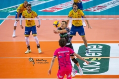 70B80403-083A-48EB-92C8-D196685727F9