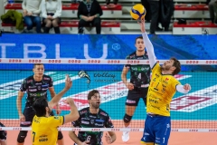 9B8A5EF2-8CC5-4158-A327-1241DBD8F25C