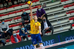 B607FD44-D1C3-4957-B15D-8ACAD6B854F0