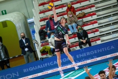 C2E7DAFC-E32F-434D-9FC9-C518C4D425C0