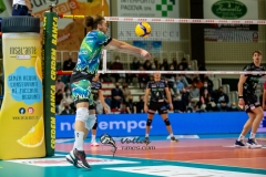 F1E0F799-D426-490E-AD5D-B294D1471294