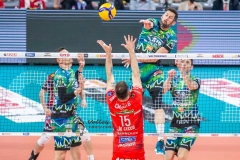 CF0912EA-D50E-4A81-933E-BDA4FBFFDF48