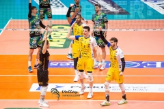 01AAF9B9-0545-462E-8E39-FC97EBF44FCD
