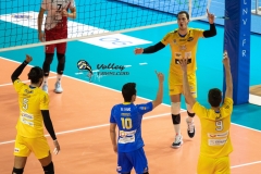 1A939FC5-7D80-45B6-9229-F5F217FBF5C3
