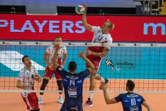 F902BFC3-8D66-4496-8336-F3BC9FEEC3D0