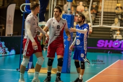 D925DD29-5F82-4335-910E-48AE20C44387