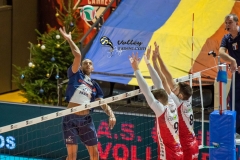 5D8ABEF1-37D0-434B-A055-C0F4B017181B