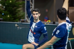 FBB935B5-41C7-4899-8B90-C939A8FBE89F