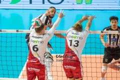 79E06703-8F7E-4C29-9CFB-65E444DAFAD5