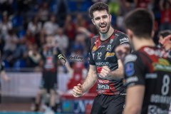 F384E557-5F2B-4D2A-A39C-DCE97AF2264E