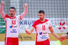 13001DF3-18A4-4CB1-8DF9-772C8BC6BCA3