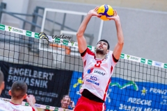 1435E35F-3AC4-4537-A0AD-DE3959897274