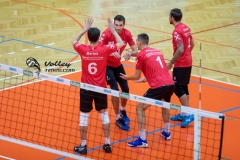 E99A7AD1-1290-4486-9C27-E11B6FB0FD71