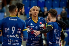 852DB8D9-7776-4383-884F-FFD4053E2842