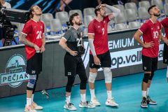 9DF2B53F-47F4-40DF-9132-06D4F4FFA4F6