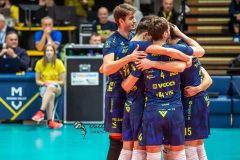 130E0D20-D4D5-4194-A1F4-14602E6410E5