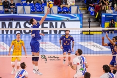 BA9447E9-EF31-4555-B320-1F028F41BF06