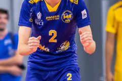 8F219D70-F250-483D-9CD8-A856356930FA
