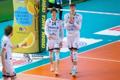 765FAF42-206A-4647-9721-B3E2E6F8A9F9