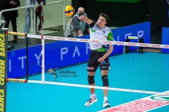 FB87F56C-45DF-4EC5-9FF1-E1F55B0C0FBB