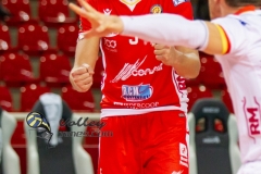 1CFEB8C5-4E84-4D12-9706-D85F1CE61288