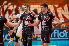 F7CBF679-3CCC-4106-8A0E-FAAA48E94FD1