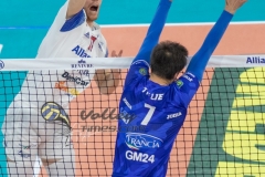 6653D614-D811-4882-BFCD-EBDF3F13E68F