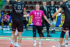 31FF5BB7-67DF-4E23-A658-6D7585B02EE6