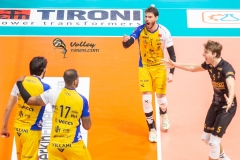 10B86D18-FFC7-4B99-8071-BB02DE63A8B2