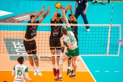 8EA4323B-BF66-4866-A04F-D085E7A8EFB5