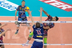 3A97093A-7B6D-47EE-B2AF-64D7192DFB5E