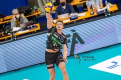 3002A74E-2BF4-42B5-BB8B-27F915A0FB5A